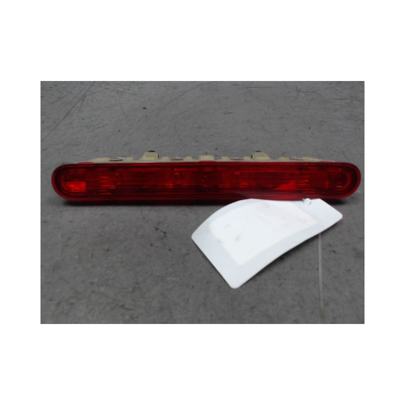 FEUX STOP SUPPLEMENTAIRE PEUGEOT 207 3P
