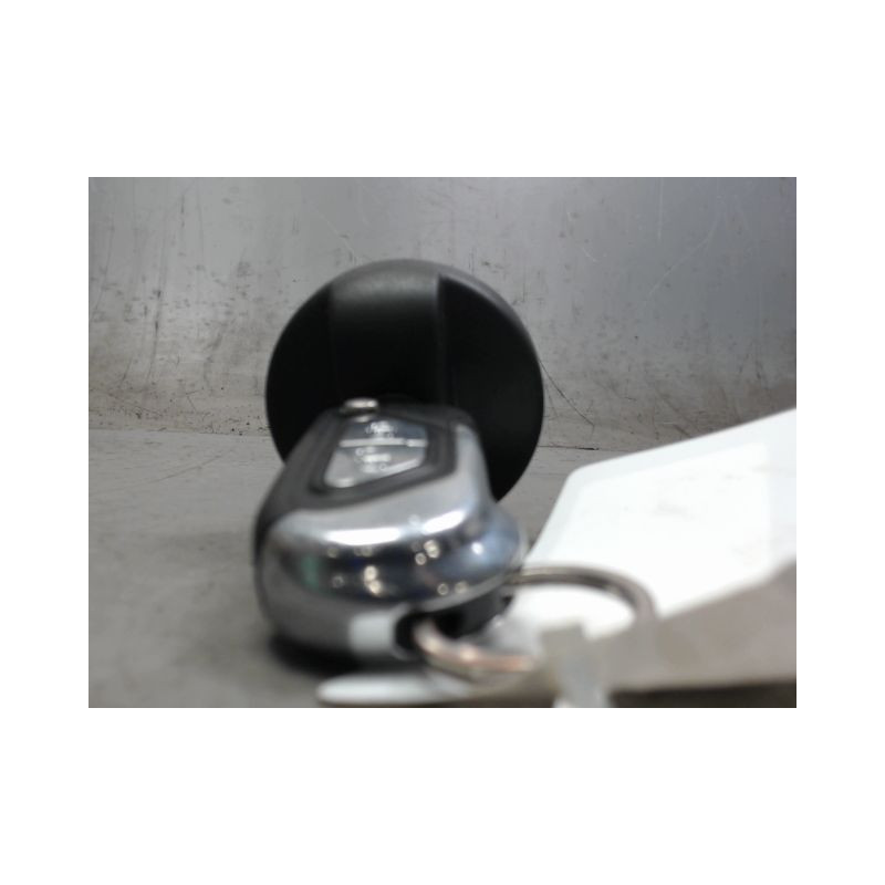 BOUCHON RESERVOIR A CARBURANT CITROEN DS3 2009-