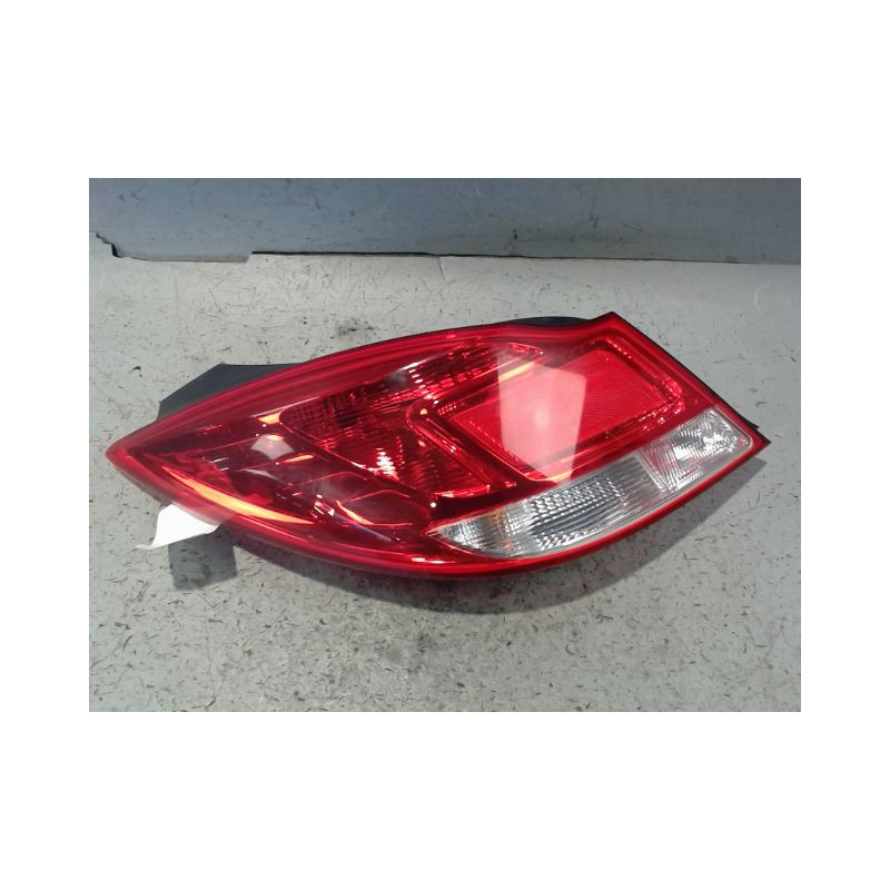FEU ARRIERE GAUCHE  OPEL INSIGNIA