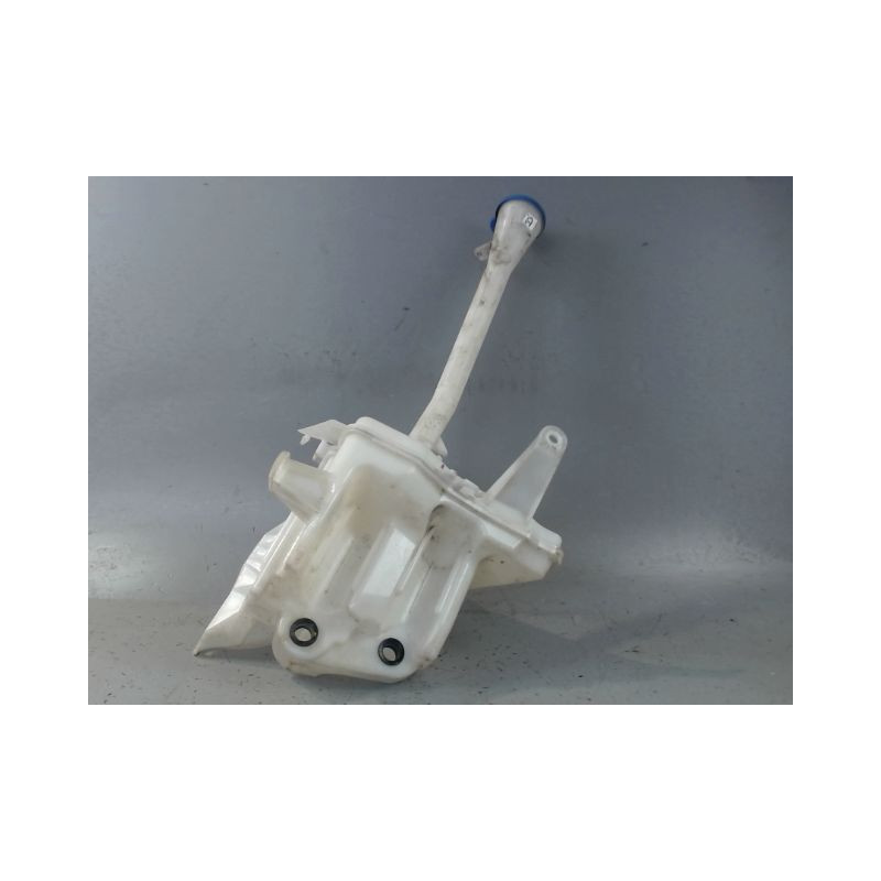 RESERVOIR LAVE-GLACE AVANT TOYOTA VERSO