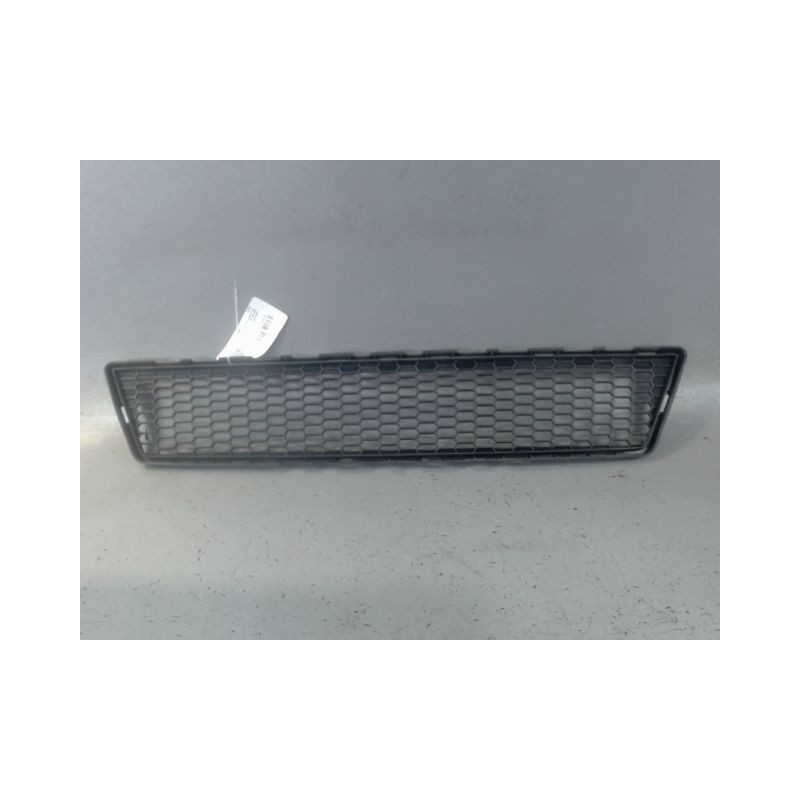 GRILLE PARE-CHOC AVANT TOYOTA VERSO