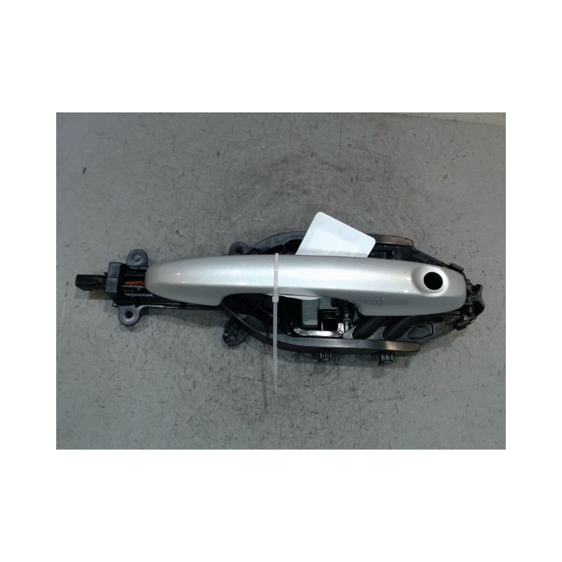 POIGNEE EXTERIEURE PORTE AVANT GAUCHE FORD FOCUS