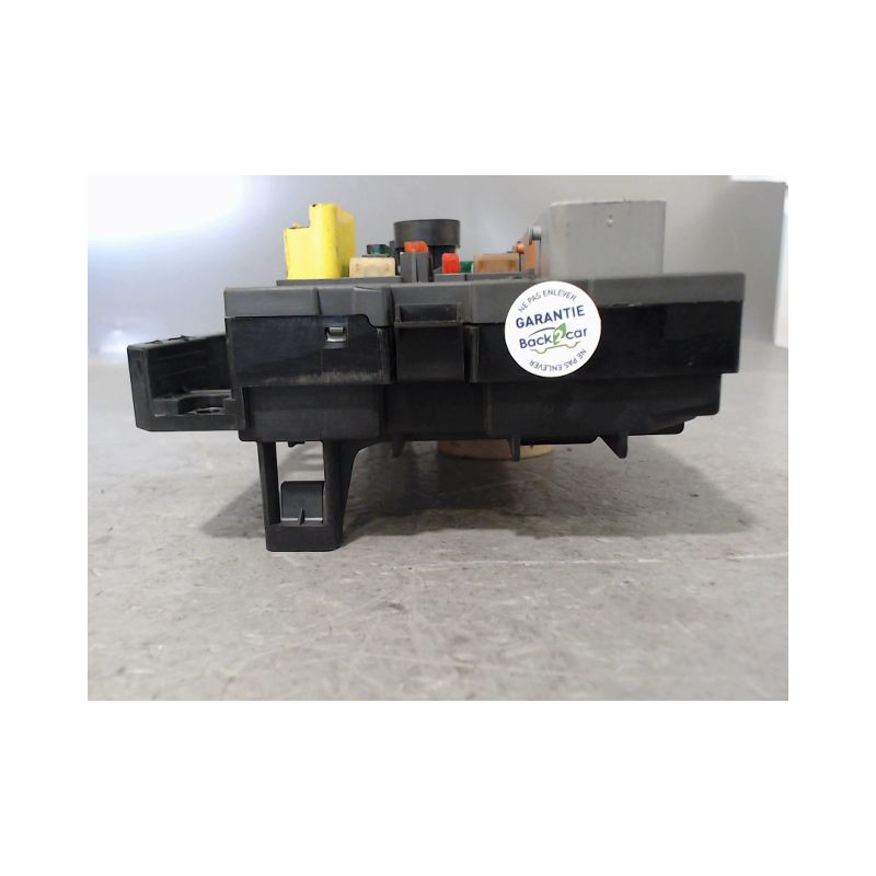BOITE A FUSIBLES PEUGEOT 3008