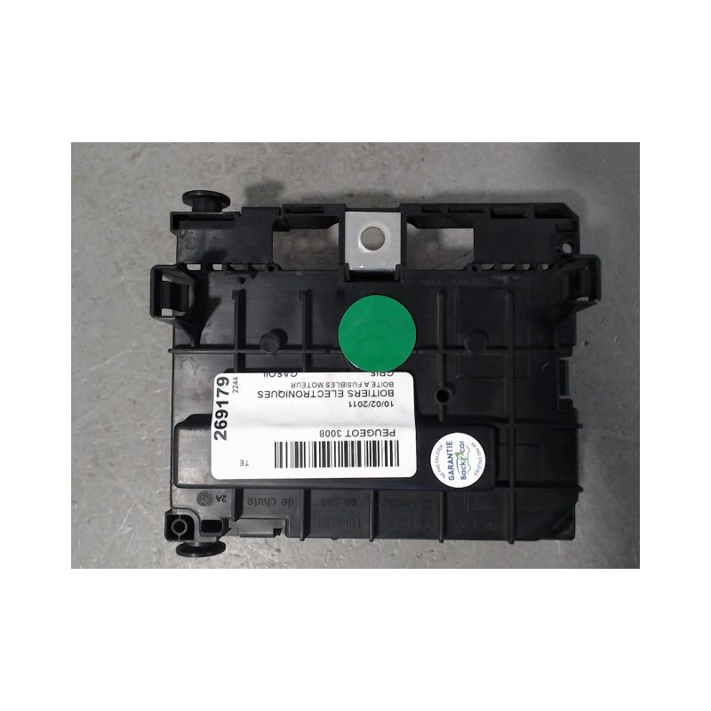 BOITE A FUSIBLES PEUGEOT 3008
