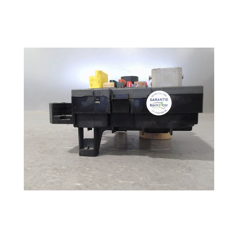 BOITE A FUSIBLES PEUGEOT 3008