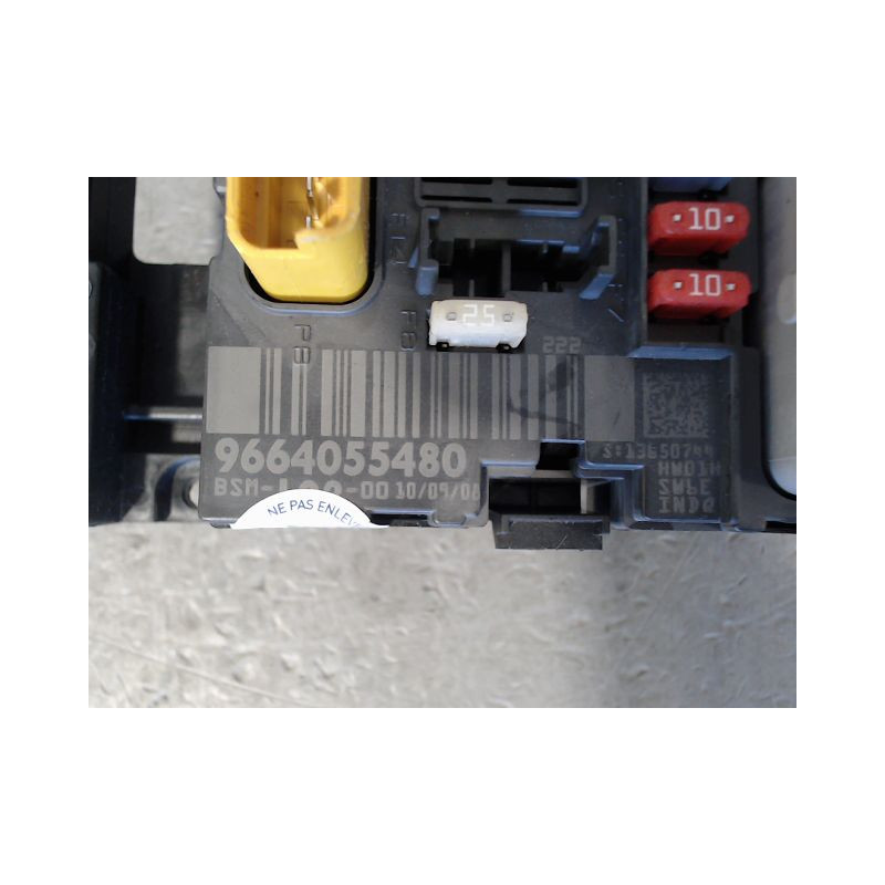 BOITE A FUSIBLES PEUGEOT 1007