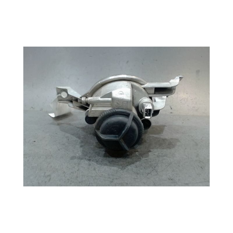 PHARE ANTIBROUILLARD AVANT GAUCHE PEUGEOT 206