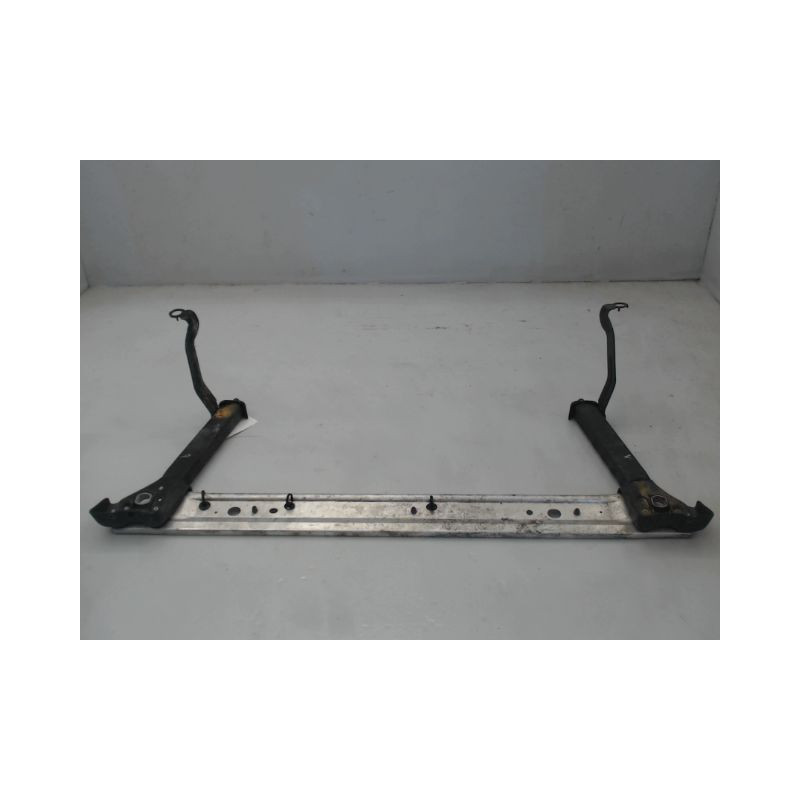 TRAVERSE INFERIEURE ARMATURE AVANT RENAULT SCENIC III 2009-