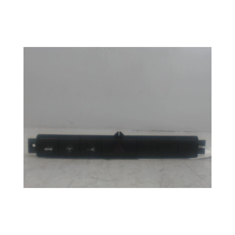 BOUTON DE WARNING FIAT GRANDE PUNTO 2005-