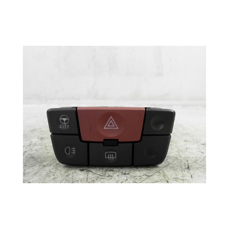 BOUTON DE WARNING FIAT PANDA 2003-