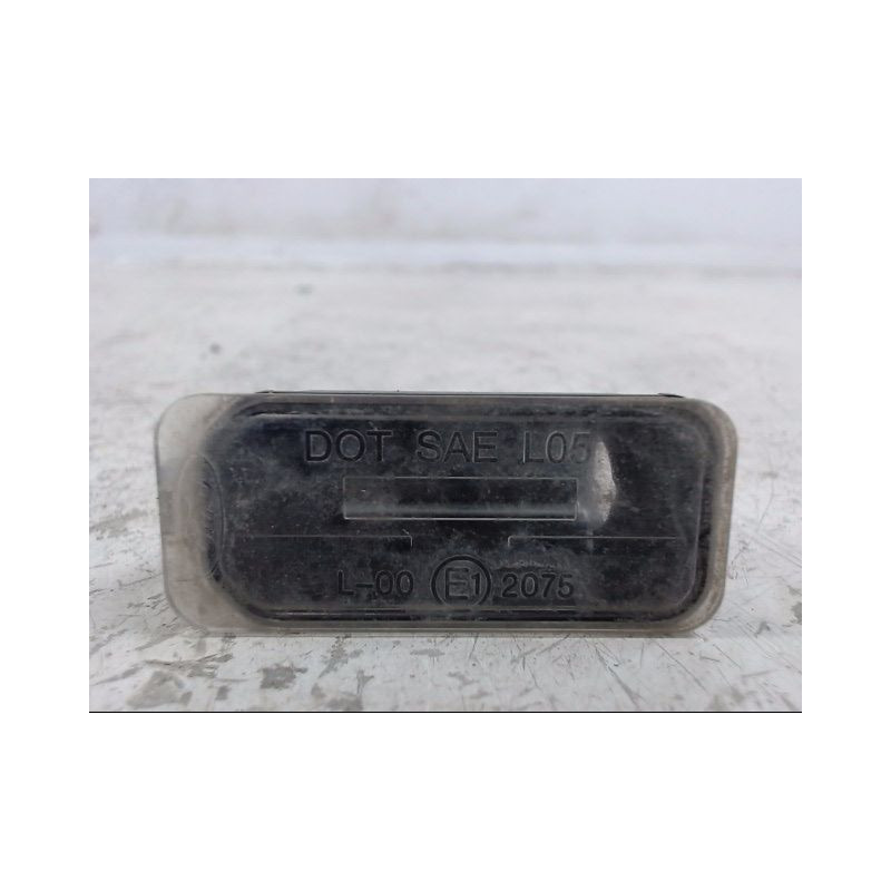 ECLAIREUR PLAQUE DE POLICE DROIT FORD FOCUS 2008-