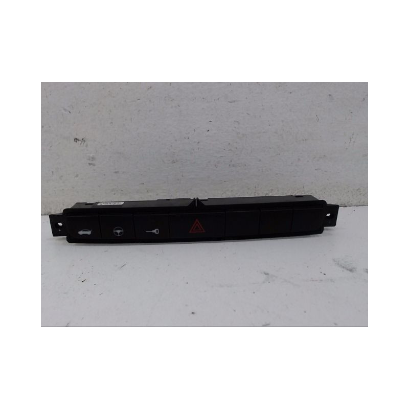 BOUTON DE WARNING FIAT GRANDE PUNTO 2005-