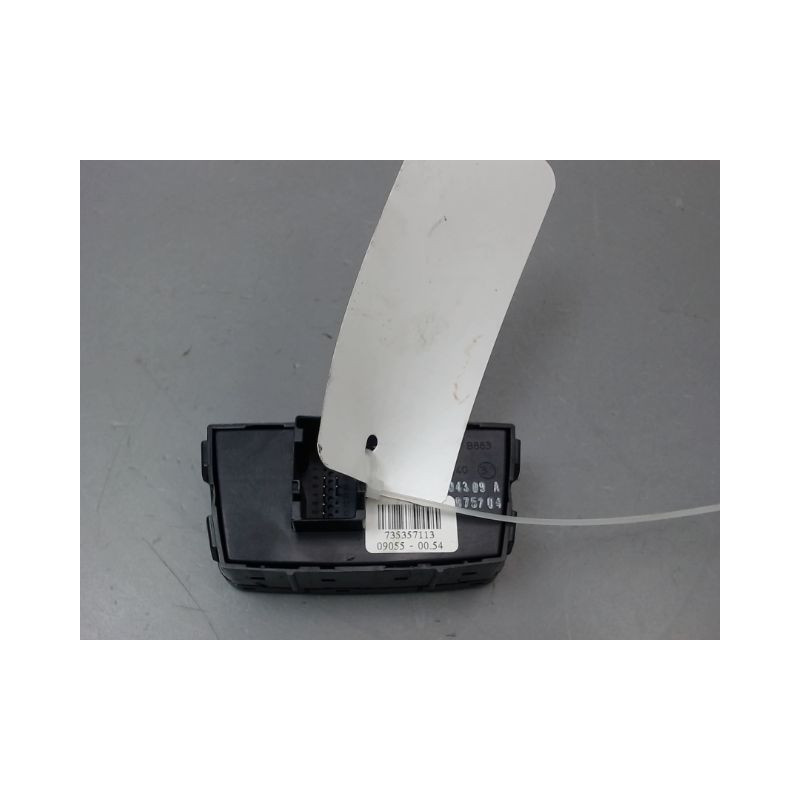 BOUTON DE WARNING FIAT PANDA II 2003-2012