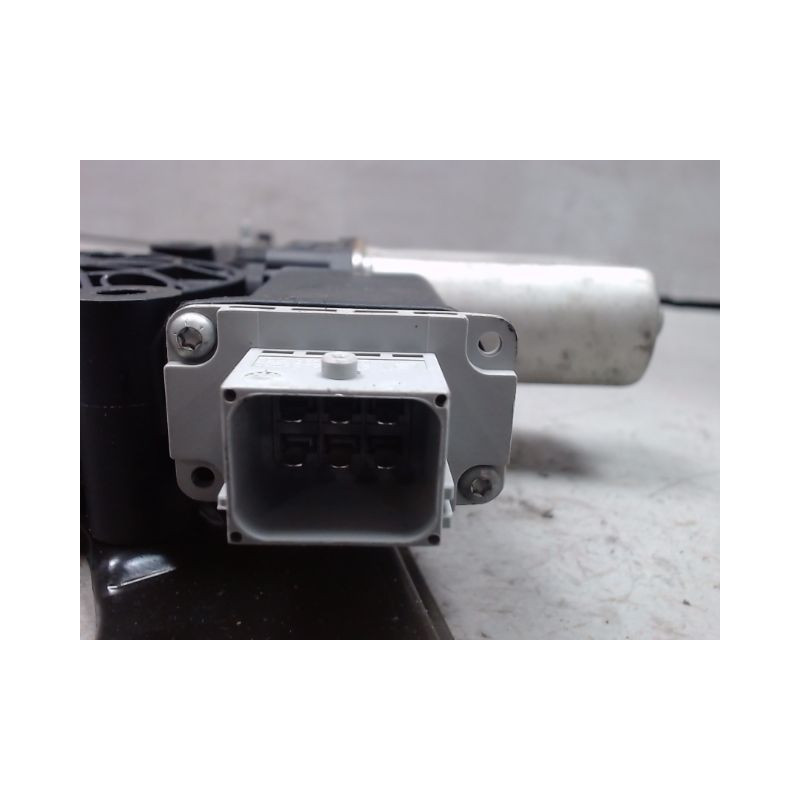 MECANISME+MOTEUR LEVE-GLACE AVANT DROIT FIAT BRAVO 2007-