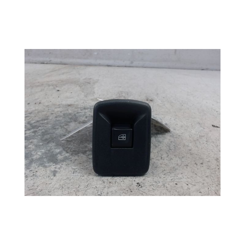 COMMANDE LEVE-GLACE PORTE AVD DACIA SANDERO 2008-