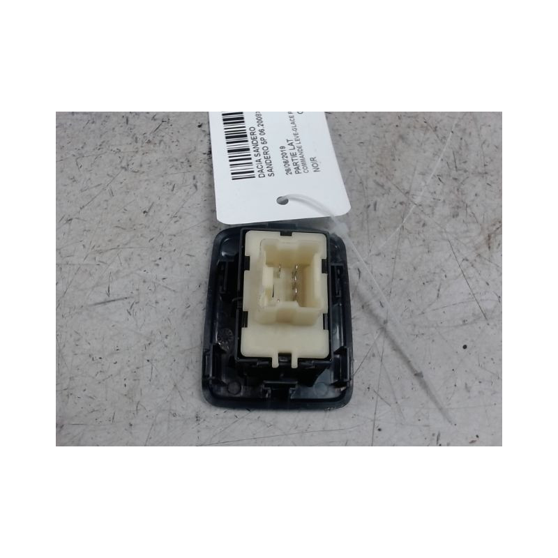 COMMANDE LEVE-GLACE PORTE AVD DACIA SANDERO 2008-