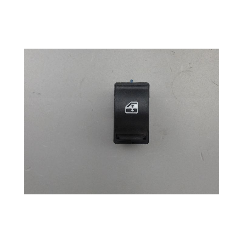 COMMANDE LEVE-GLACE PORTE AVD FIAT DOBLO