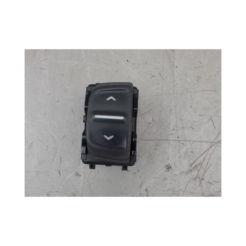 COMMANDE LEVE-GLACE PORTE AVG DACIA SANDERO