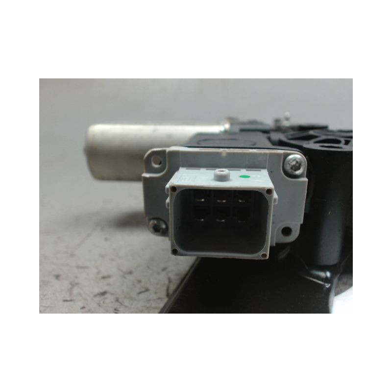 MECANISME+MOTEUR LEVE-GLACE AVANT GAUCHE FIAT BRAVO 2007-