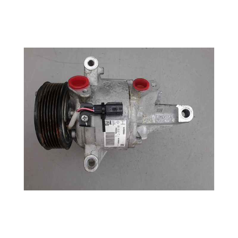 COMPRESSEUR AIR CONDITIONNE DACIA SANDERO