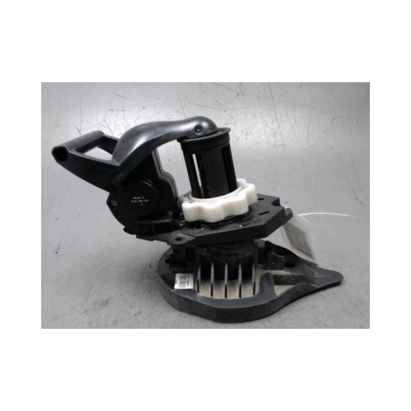 TREUIL DE ROUE DE SECOURS RENAULT CLIO III 2009-