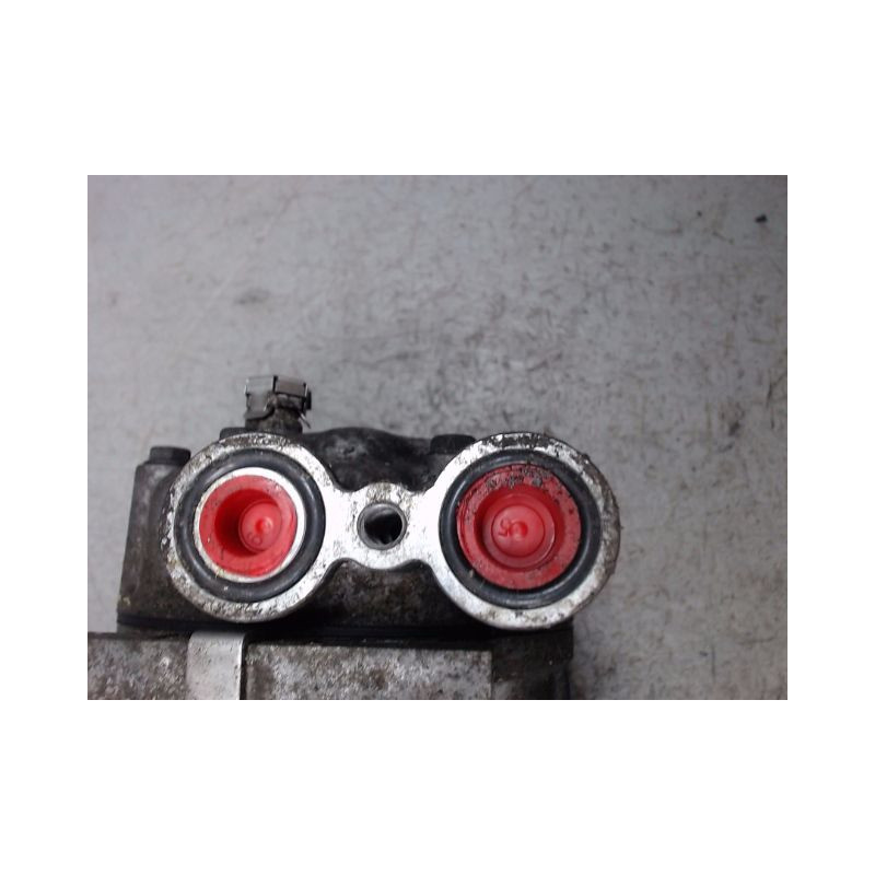 COMPRESSEUR AIR CONDITIONNE FORD FIESTA 2005-