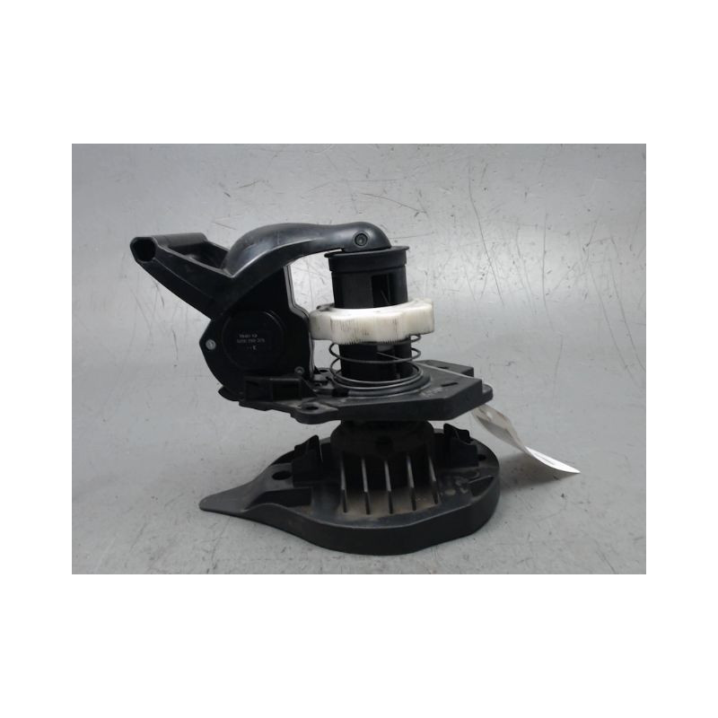 TREUIL DE ROUE DE SECOURS RENAULT CLIO IV 2012-