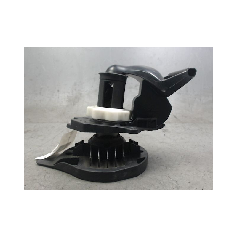 TREUIL DE ROUE DE SECOURS RENAULT CLIO III 2009-