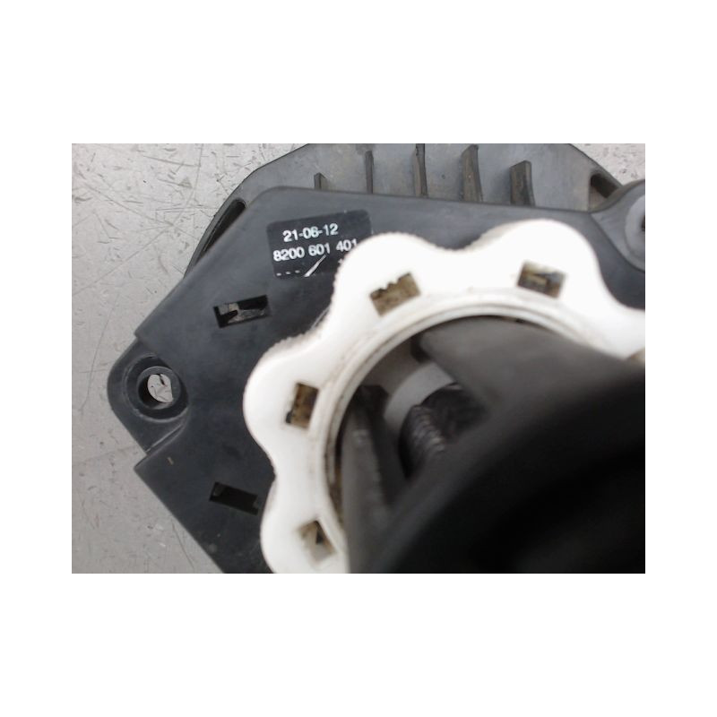 TREUIL DE ROUE DE SECOURS RENAULT CLIO