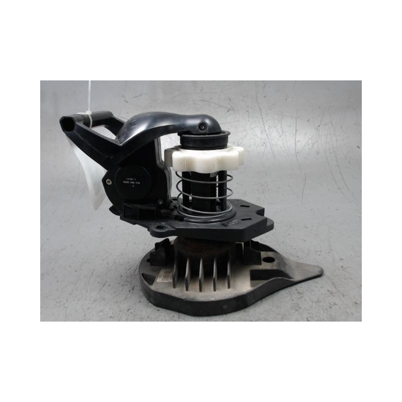 TREUIL DE ROUE DE SECOURS RENAULT CLIO III 2009-
