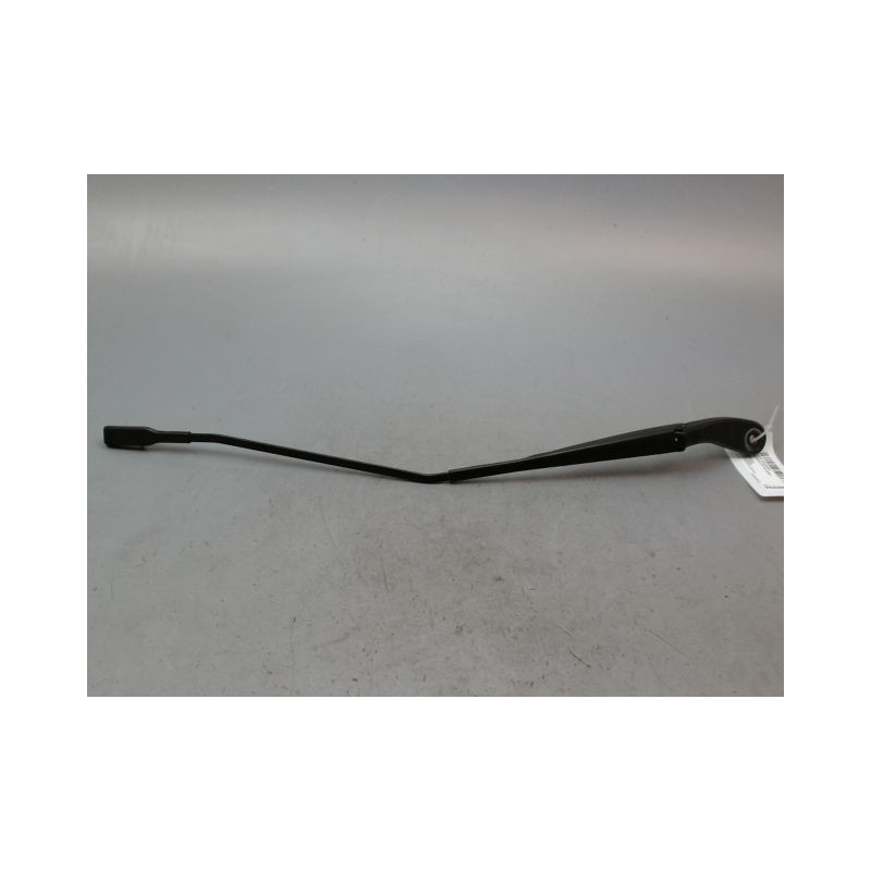 BRAS ESSUIE-GLACE AVANT GAUCHE DACIA SANDERO 2008-
