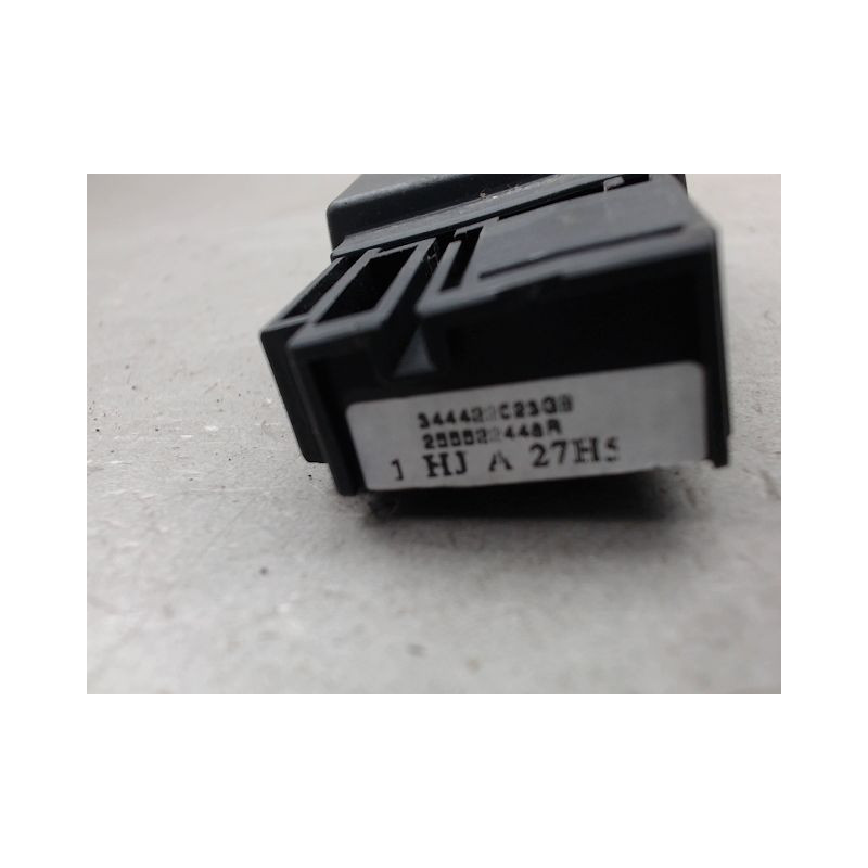 COMMANDE AUTORADIO DACIA DUSTER
