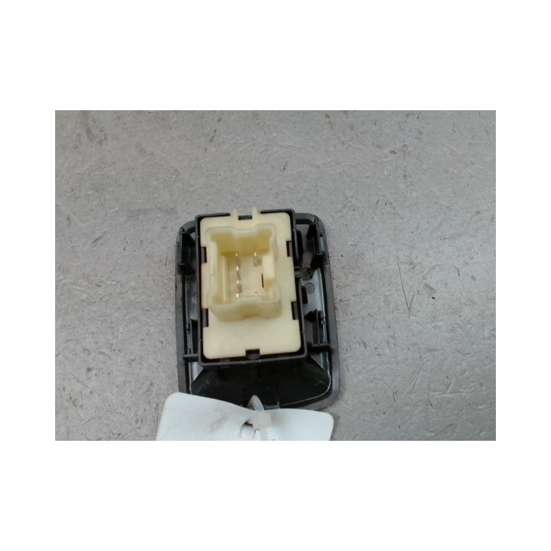 COMMANDE LEVE-GLACE PORTE AVD DACIA SANDERO II Phase 1 2012-...