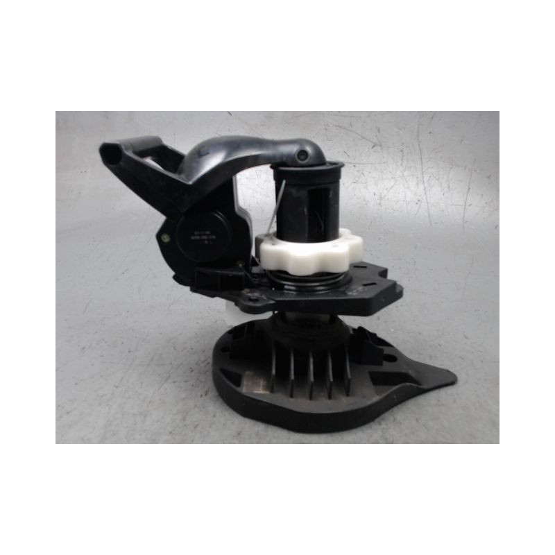 TREUIL DE ROUE DE SECOURS RENAULT CLIO III 2009-