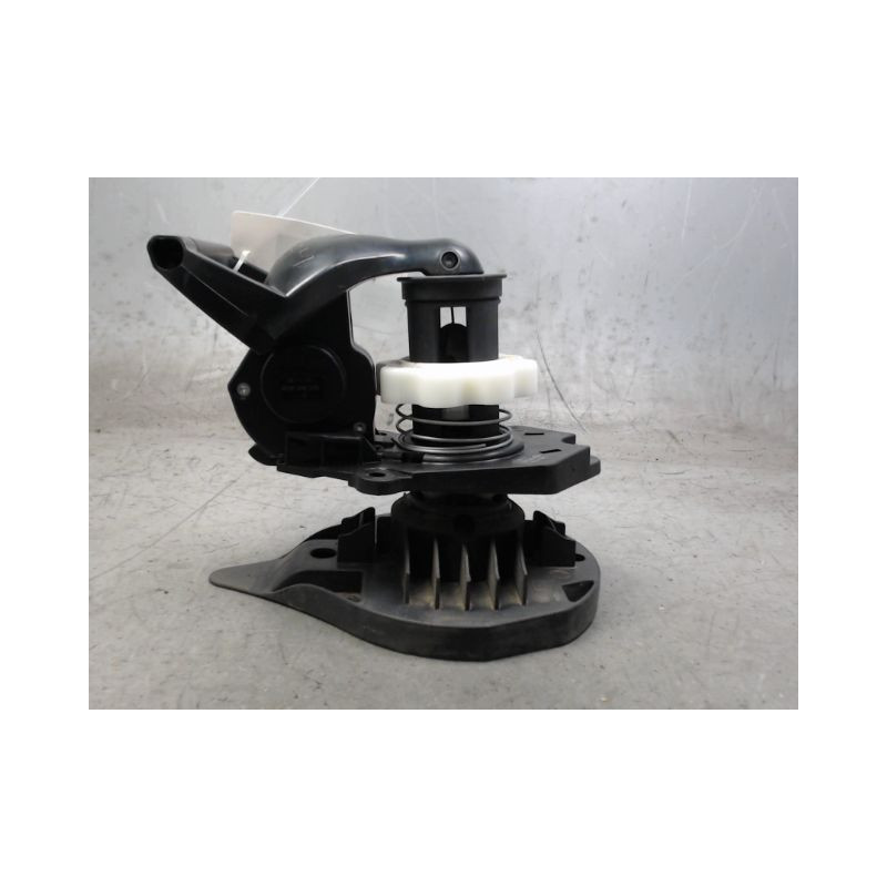 TREUIL DE ROUE DE SECOURS RENAULT CLIO IV 2012-