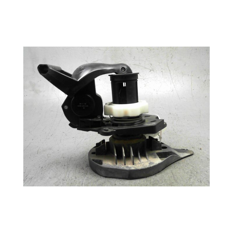 TREUIL DE ROUE DE SECOURS RENAULT CLIO IV 2012-