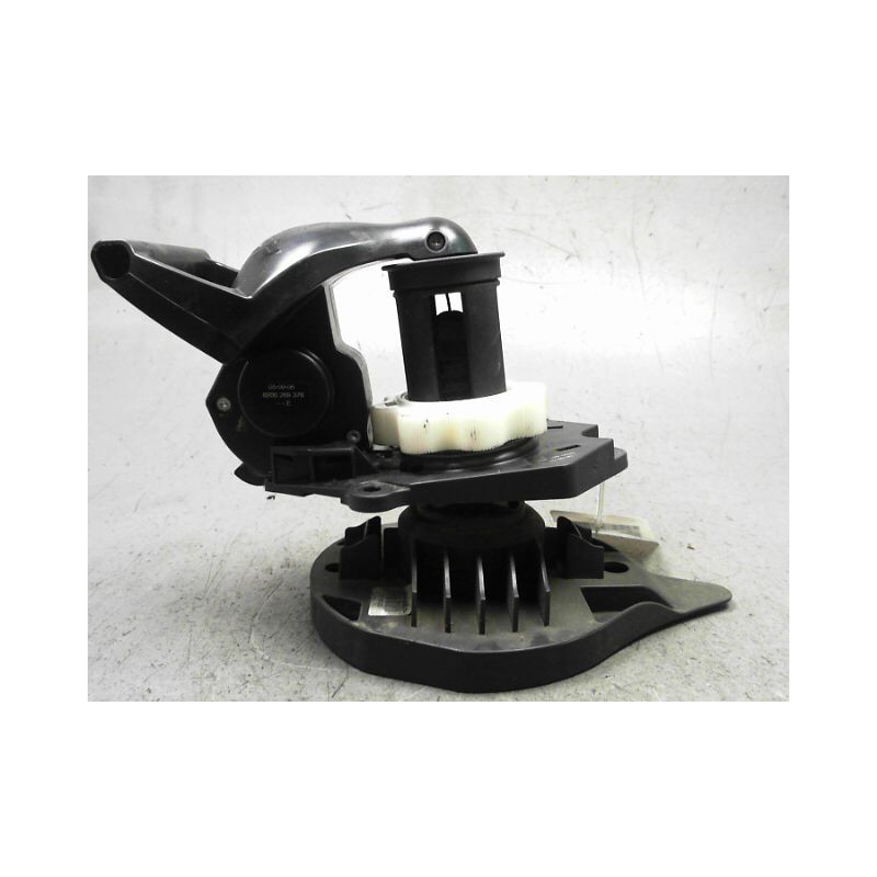 TREUIL DE ROUE DE SECOURS RENAULT CLIO III 2005-
