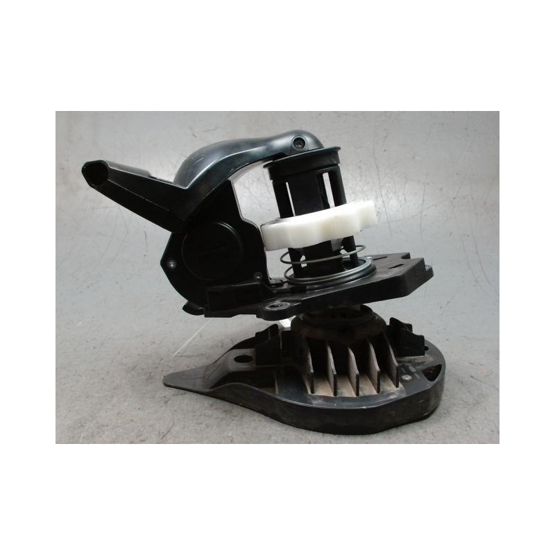 TREUIL DE ROUE DE SECOURS RENAULT CLIO IV 2012-