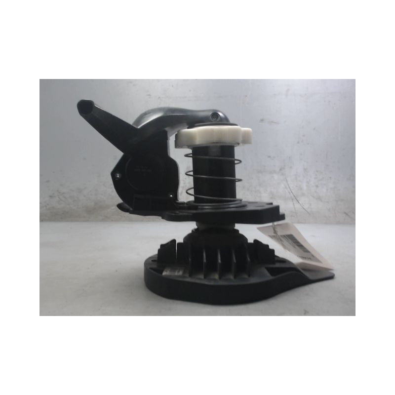 TREUIL DE ROUE DE SECOURS RENAULT CLIO III 2009-