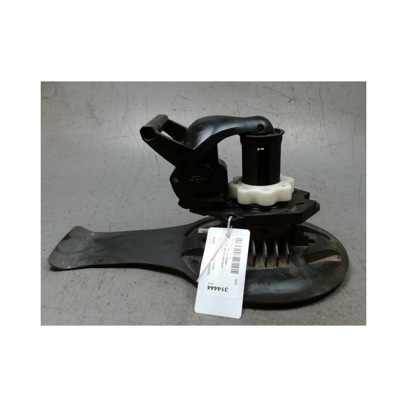 TREUIL DE ROUE DE SECOURS RENAULT CLIO III 2009-