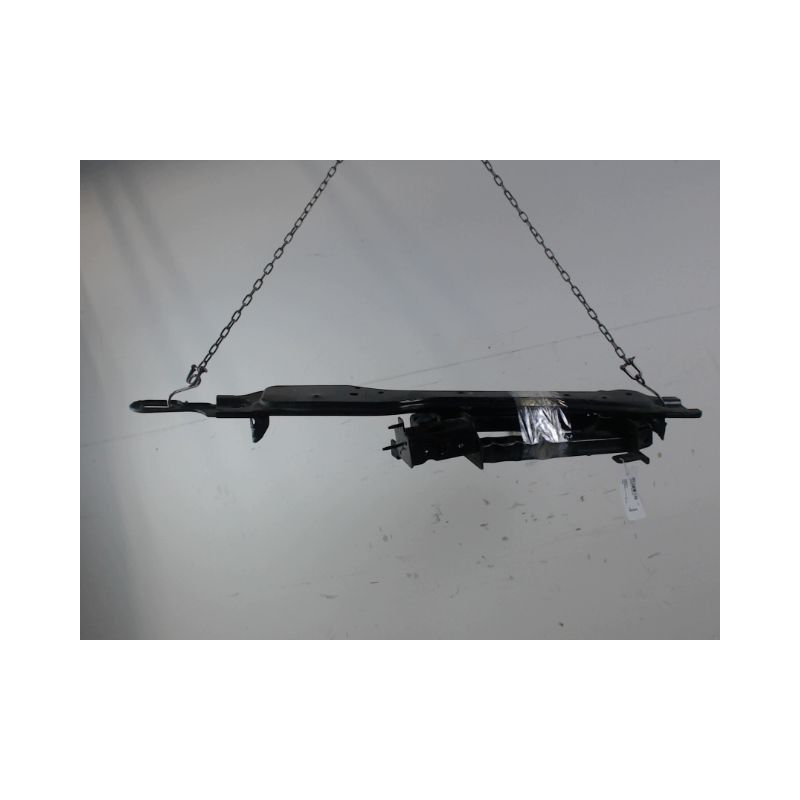 TRAVERSE INFERIEURE ARMATURE AVANT RENAULT MEGANE