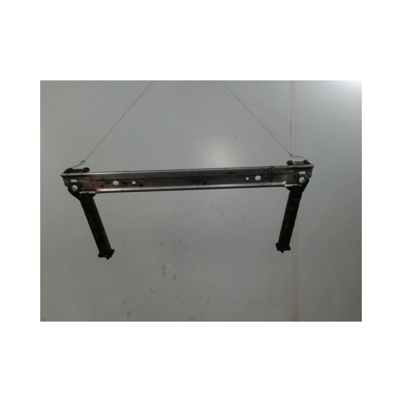TRAVERSE INFERIEURE ARMATURE AVANT RENAULT MEGANE