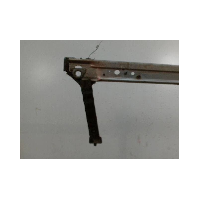 TRAVERSE INFERIEURE ARMATURE AVANT RENAULT MEGANE
