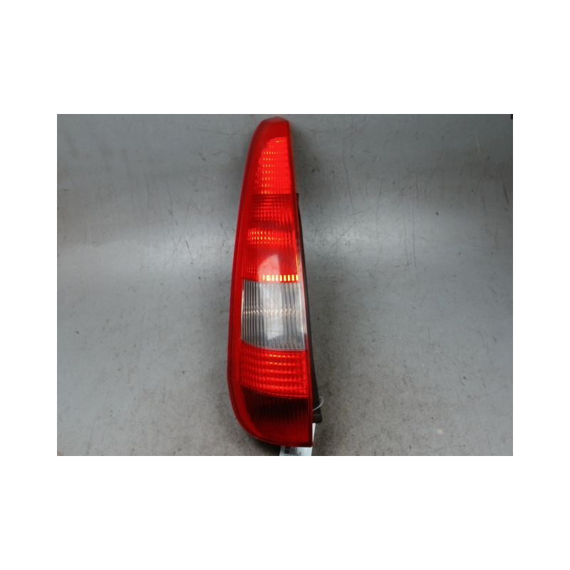 FEU ARRIERE GAUCHE  FORD FIESTA 02 -05