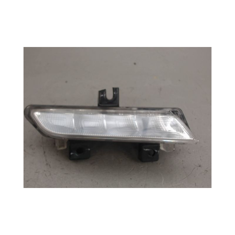 FEUX POSITION DROIT RENAULT CLIO