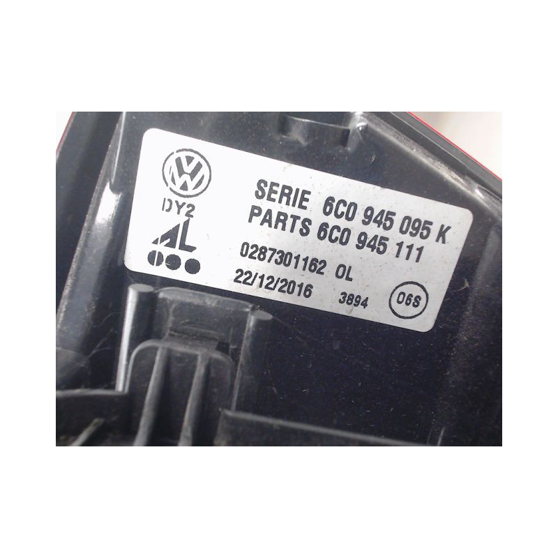 FEU ARRIERE GAUCHE  VOLKSWAGEN POLO