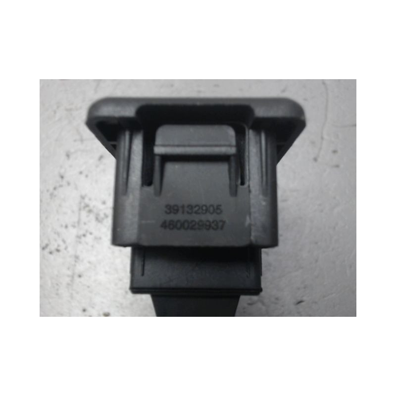 PORT USB/AUX OPEL CROSSLAND
