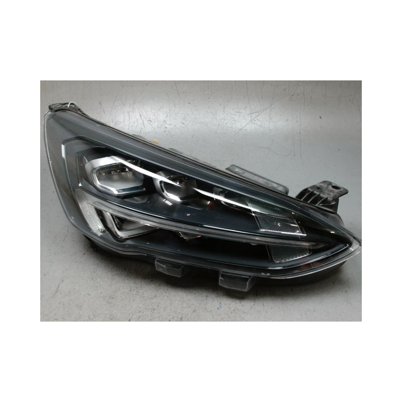 PHARE DROIT FORD FOCUS