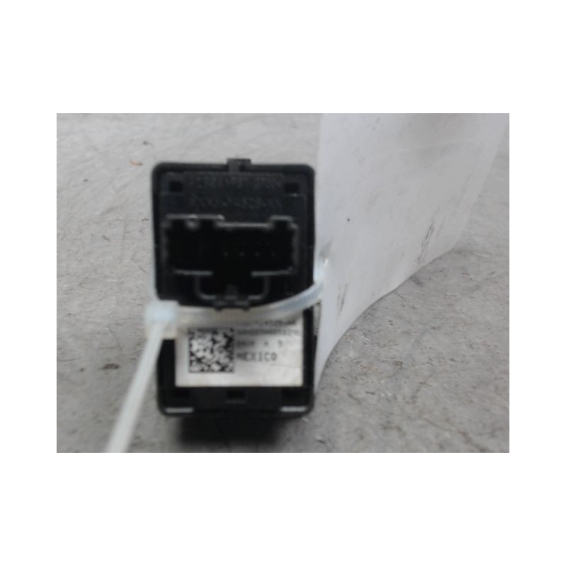 COMMANDE LEVE-GLACE PORTE ARG FORD FOCUS