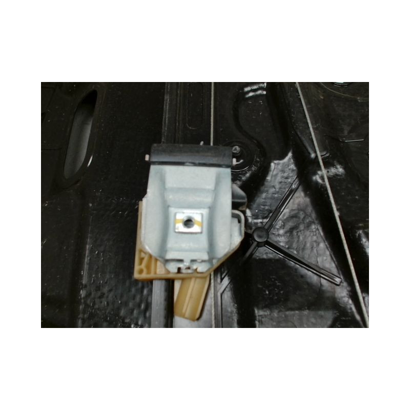 MECANISME+MOTEUR LEVE-GLACE AVANT DROIT FORD FOCUS